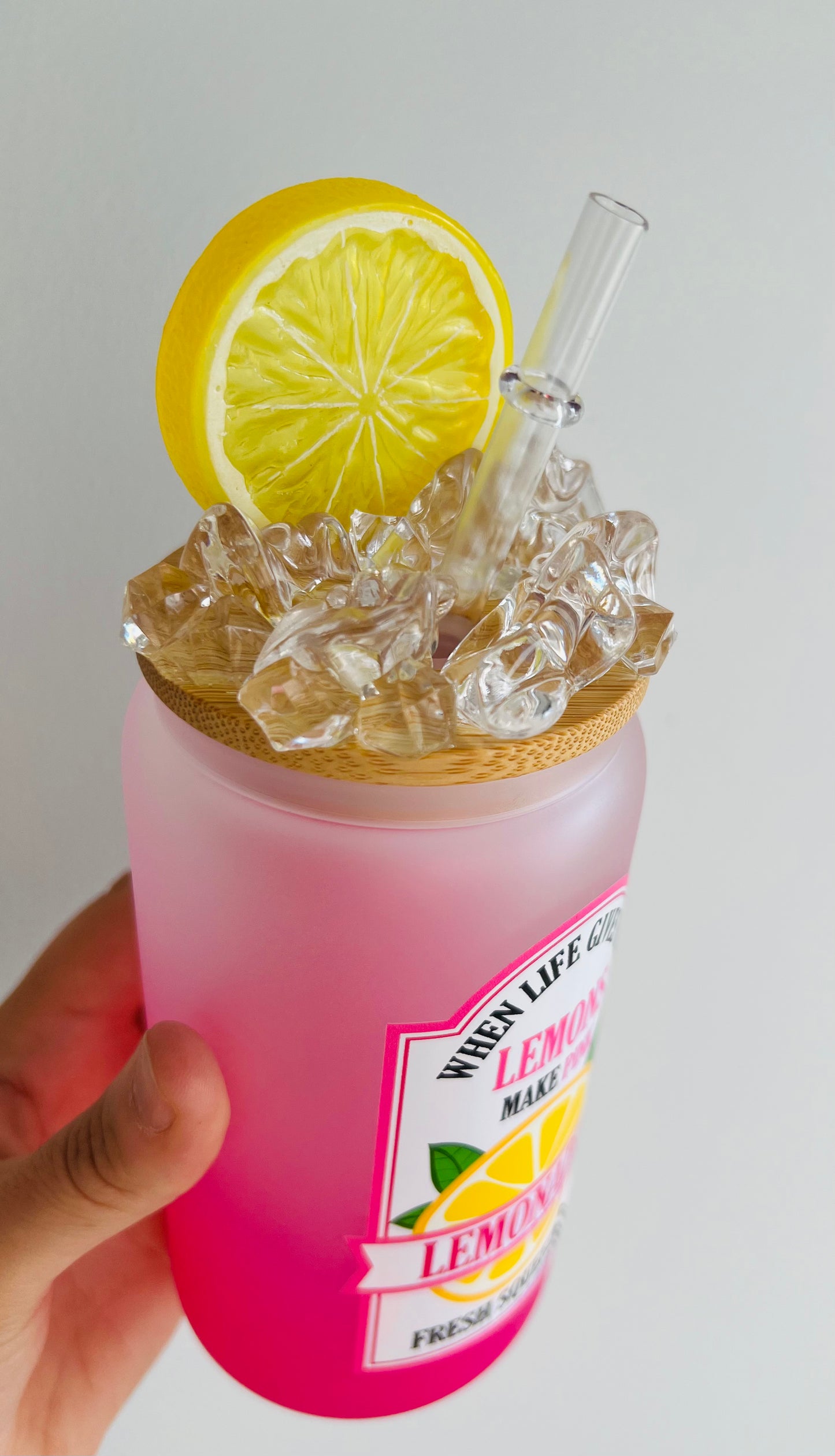 When life gives you lemons 16oz pink ombré frosted glass with ice and a slice lid