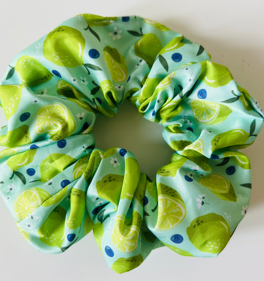 Zinger Xl hair scrunchie