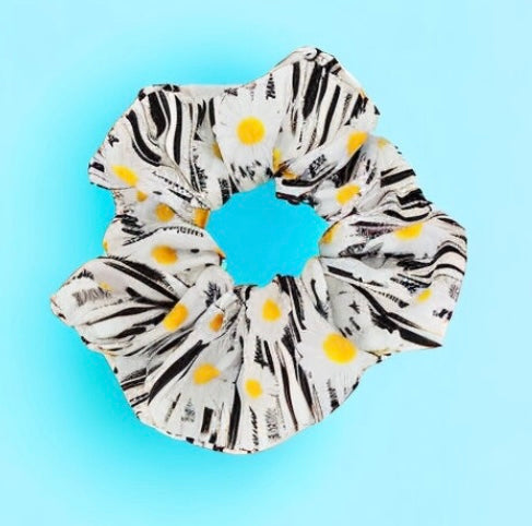 Miss Daisy XL HAIR SCRUNCHIE